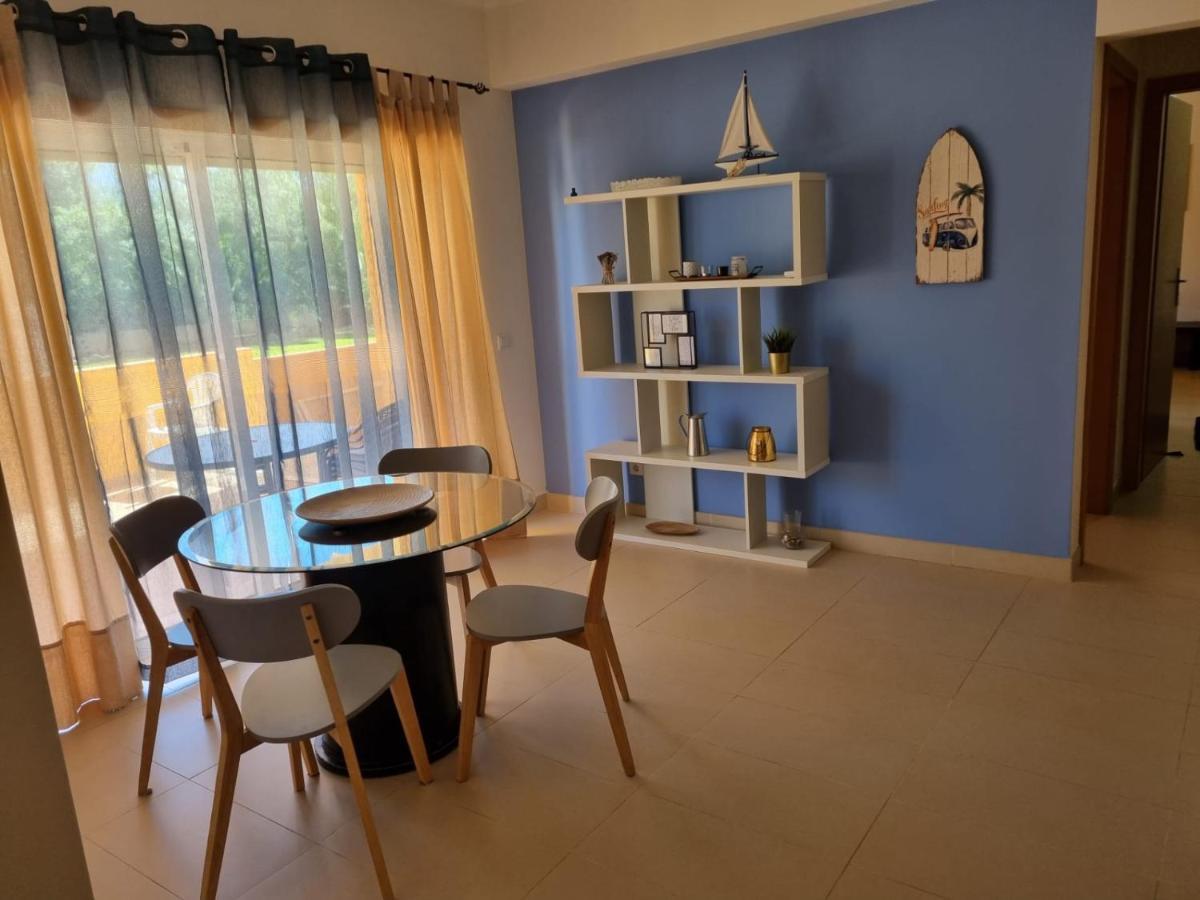 Marinho - 2 Bedroom 2 Bathroom Ground Floor Apartment With Communal Pool And Gardens Conceicao (Faro) Exterior foto
